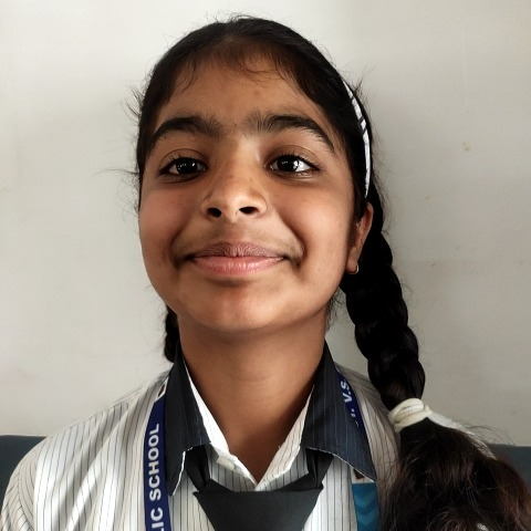 DIPTI LUDHANI 